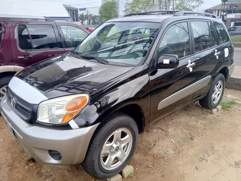 Main image of 2005 Toyota RAV4